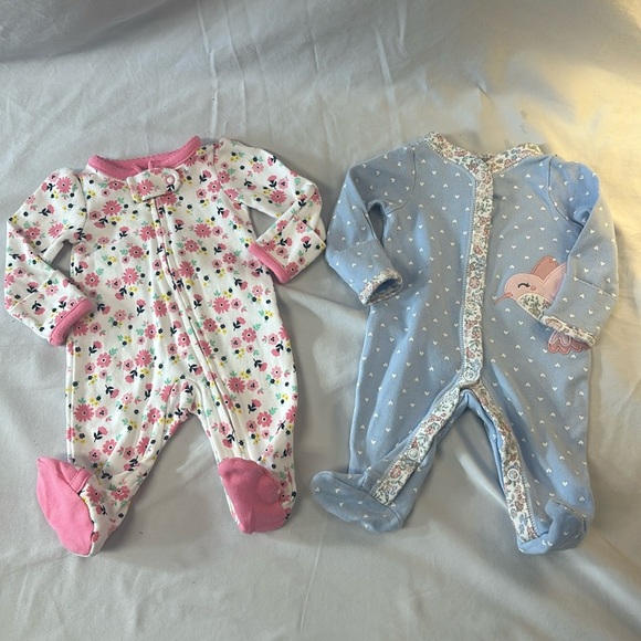 Simple Joys - pair of long sleeve convertible footed premie sleepers. - Picture 1 of 9